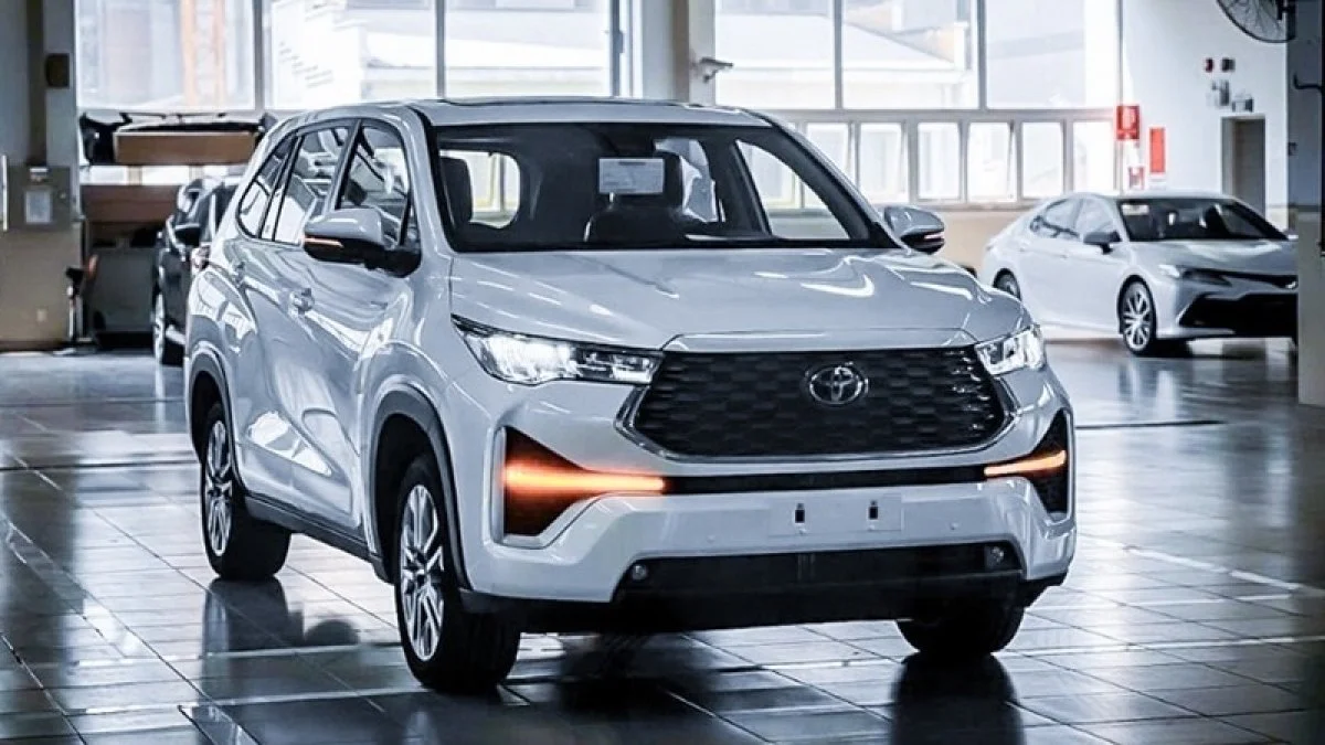 Toyota chiếm 85% sân chơi hybrid: Innova Cross HEV dẫn dắt cuộc đua