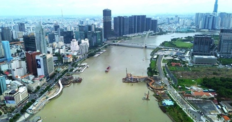 Cấm luồng sông Sài Gòn ba ngày: Hướng dẫn cho người dân và tàu thuyền