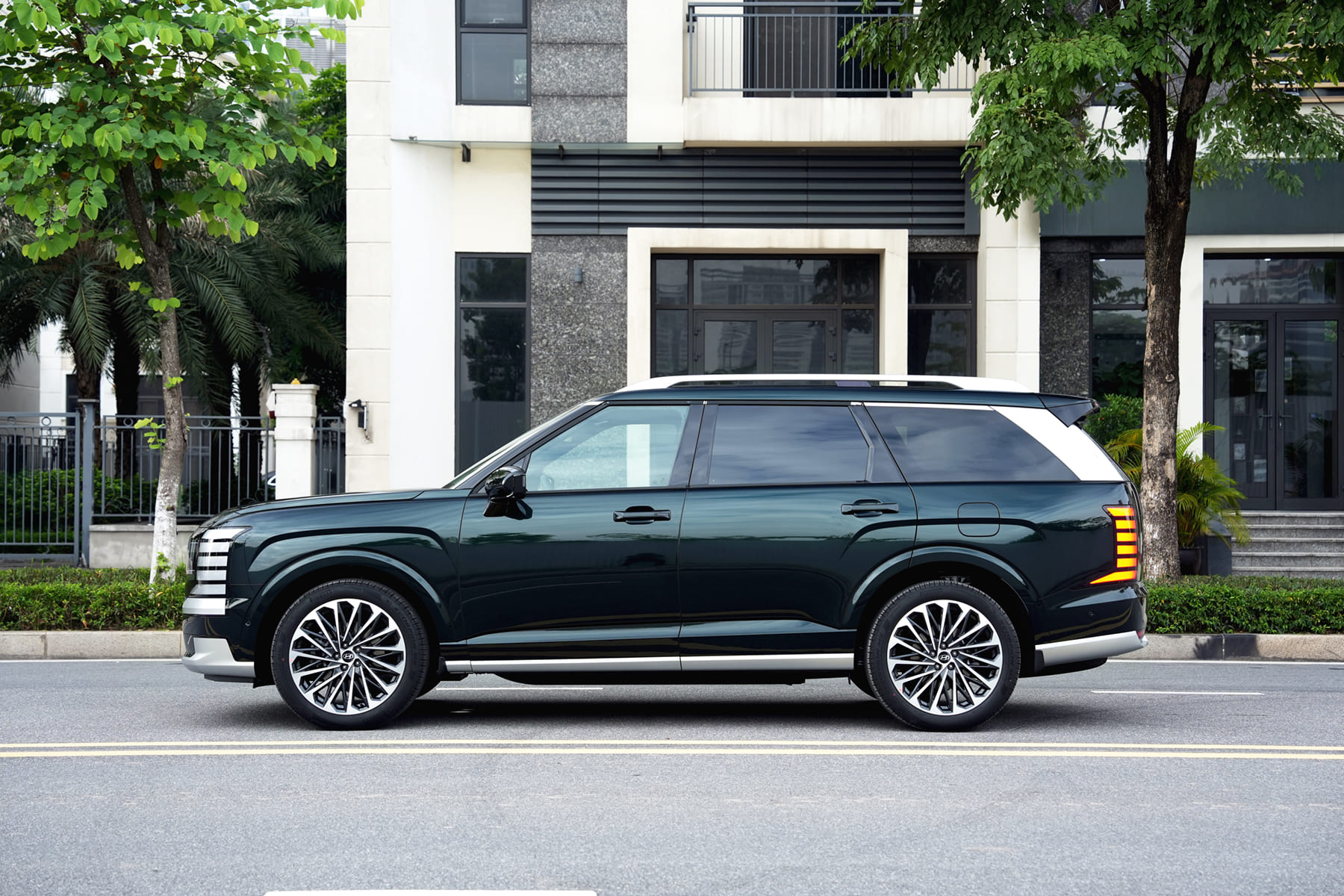 Hyundai Palisade Hybrid giá 1,5-1,7 tỷ: nên chọn bản nào?