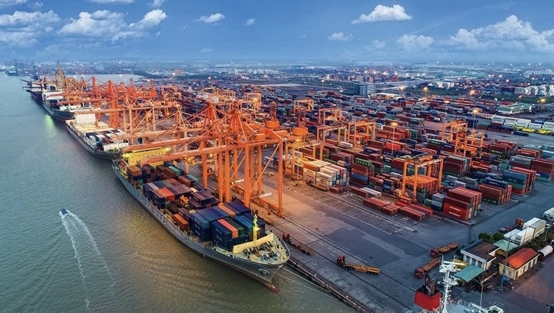 Cảng Hải Phòng vào Top 100: hạ tầng 2,4 km và cuộc chơi logistics xanh