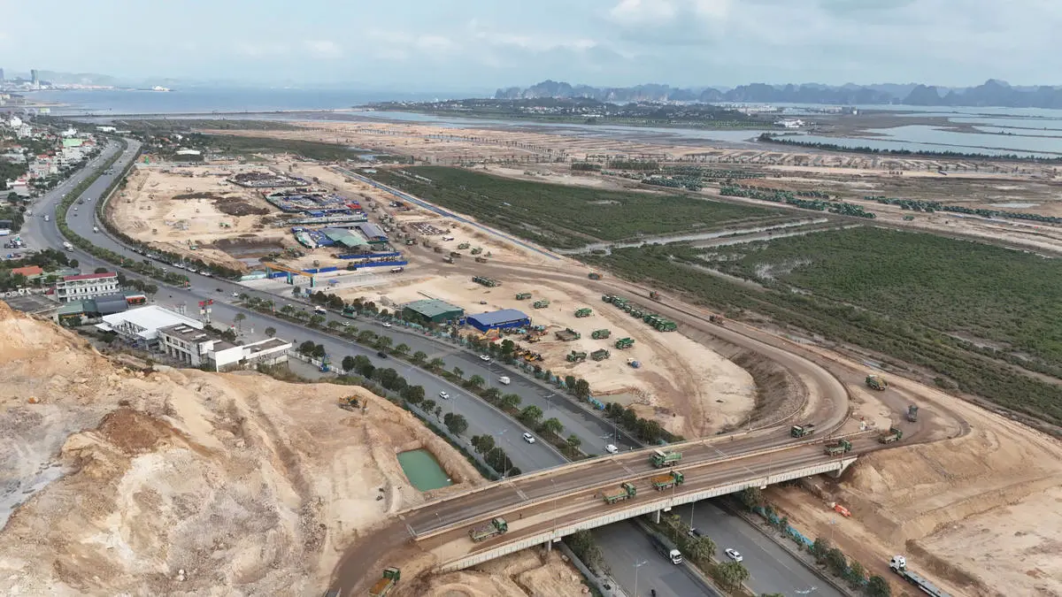 Quảng Ninh tăng tốc giải phóng mặt bằng cho 22 dự án trọng điểm