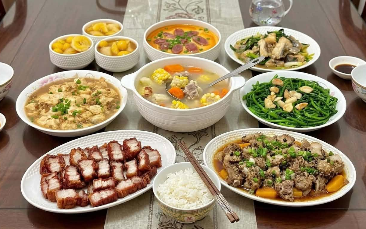 Ba mâm cơm gia đình cân bằng dinh dưỡng mà ai cũng ăn hết bát