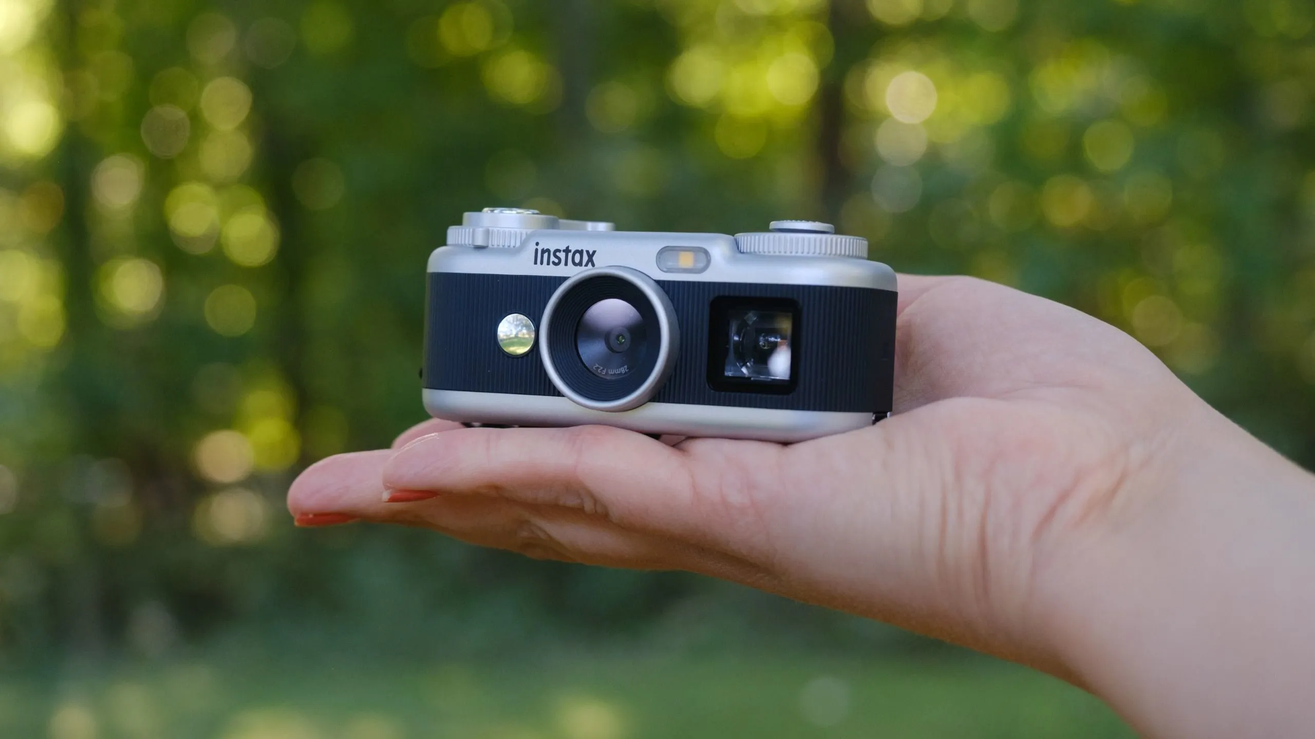 Polaroid Mod thách thức Instax trong kỷ nguyên máy ảnh lấy liền