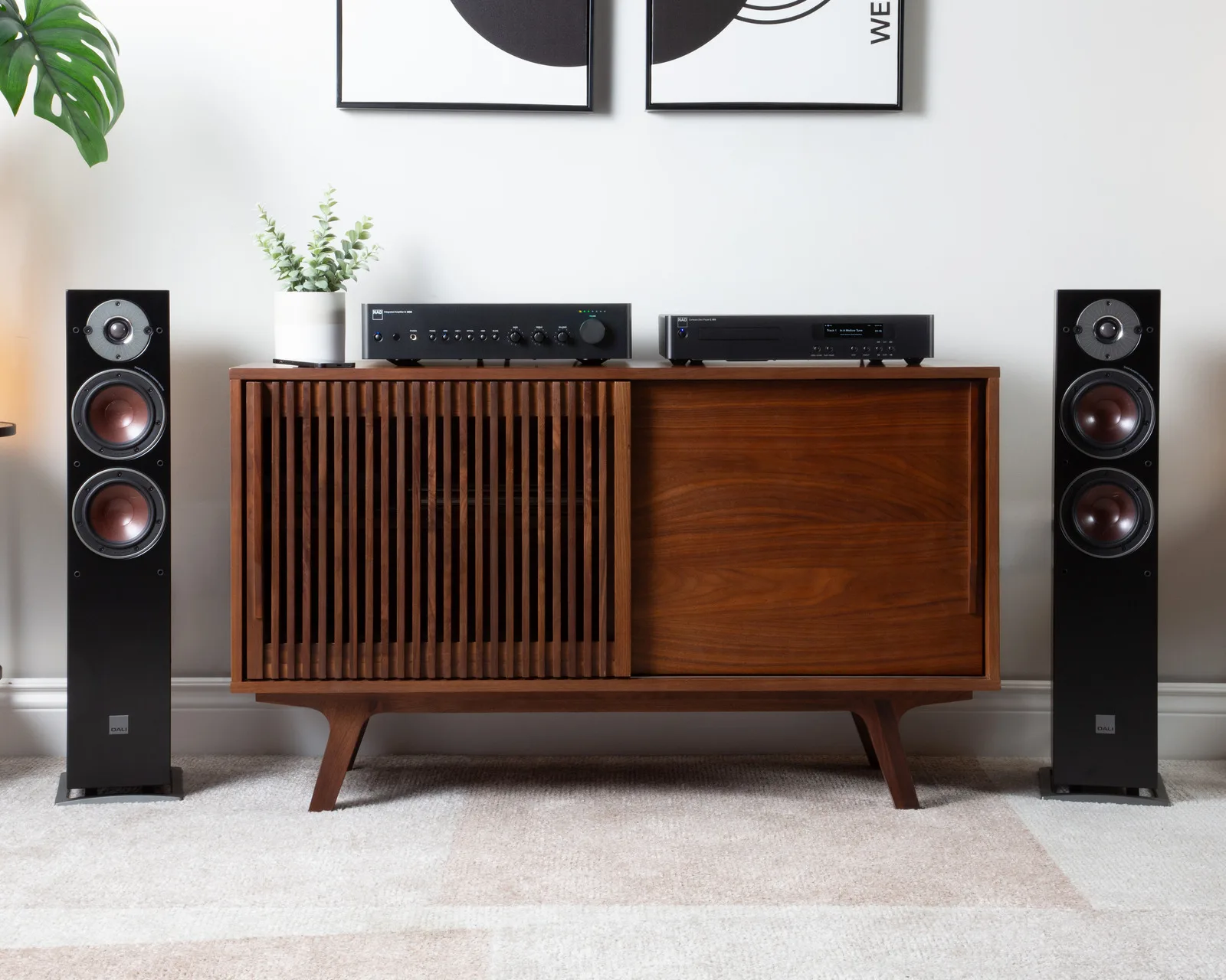 NAD C 359S & C 569: Bộ đôi Classic cho người mê streaming và CD