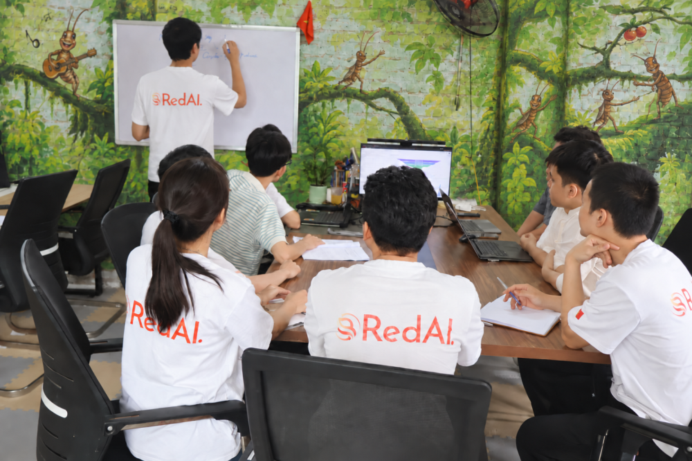 Nền tảng Agentic AI của RedAI và Reve AI: Từ chatbot đến bộ não vận hành doanh nghiệp