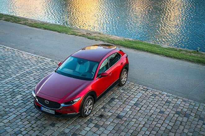 Mazda CX-30 giá từ 771 triệu: có đáng hơn Corolla Cross và HR-V?
