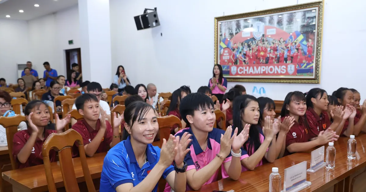 Chương trình bóng đá cho bé gái 6-9 tuổi: Cơ hội vàng để lớn lên cùng trái bóng
