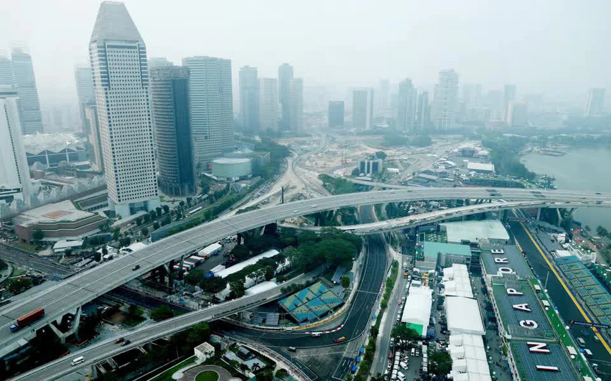 Việt Nam dẫn đầu tăng trưởng ASEAN: Lợi thế nào giữ được khoảng cách?