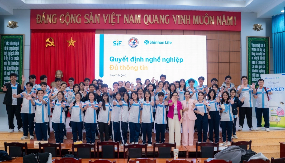 Chương trình hướng nghiệp S-Career: Bệ phóng lựa chọn nghề nghiệp cho học sinh THPT