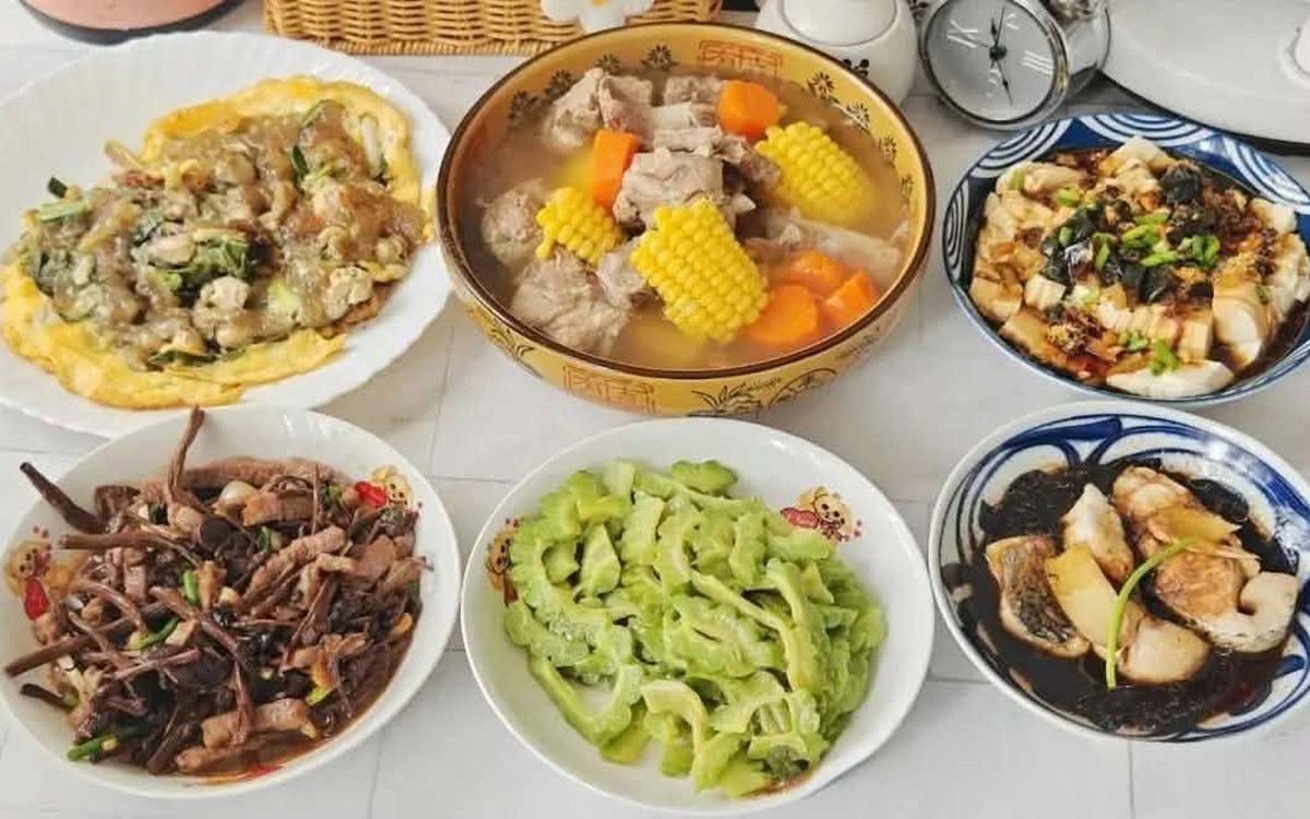 Ba mâm cơm gia đình cân bằng dinh dưỡng mà ai cũng ăn hết bát