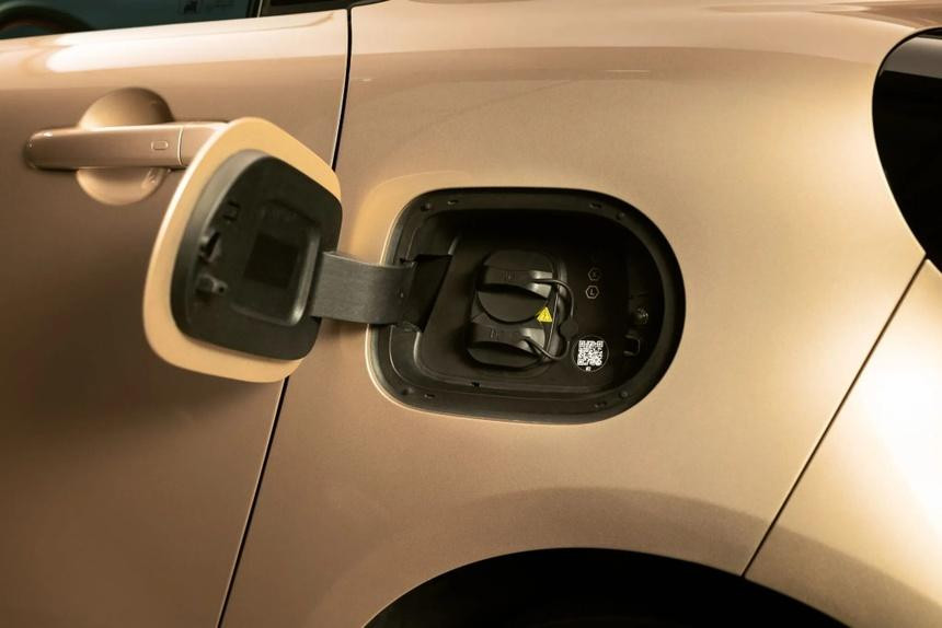 Smart #2 hồi sinh: xe điện siêu nhỏ có cửa cạnh tranh?