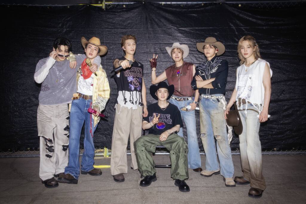 BTS Peru Concert: Khi tình yêu fan biến thành mối nguy an toàn