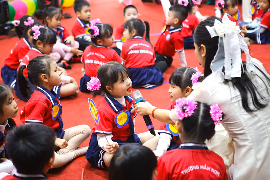 Chương trình mầm non mới: Từ học thuộc lòng sang khám phá