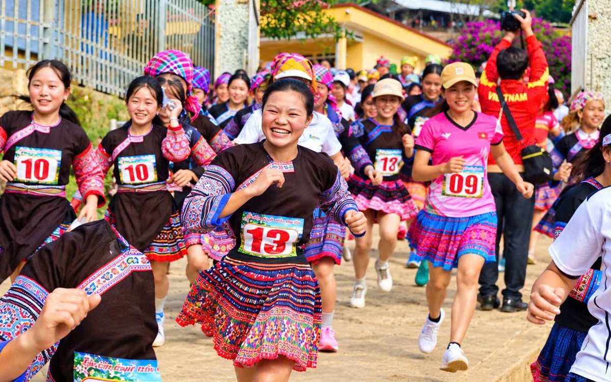 Giải chạy trên ruộng bậc thang: Khi thể thao gặp gỡ di sản văn hóa vùng cao