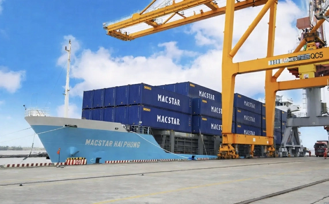 Cảng Hải Phòng vào Top 100: hạ tầng 2,4 km và cuộc chơi logistics xanh