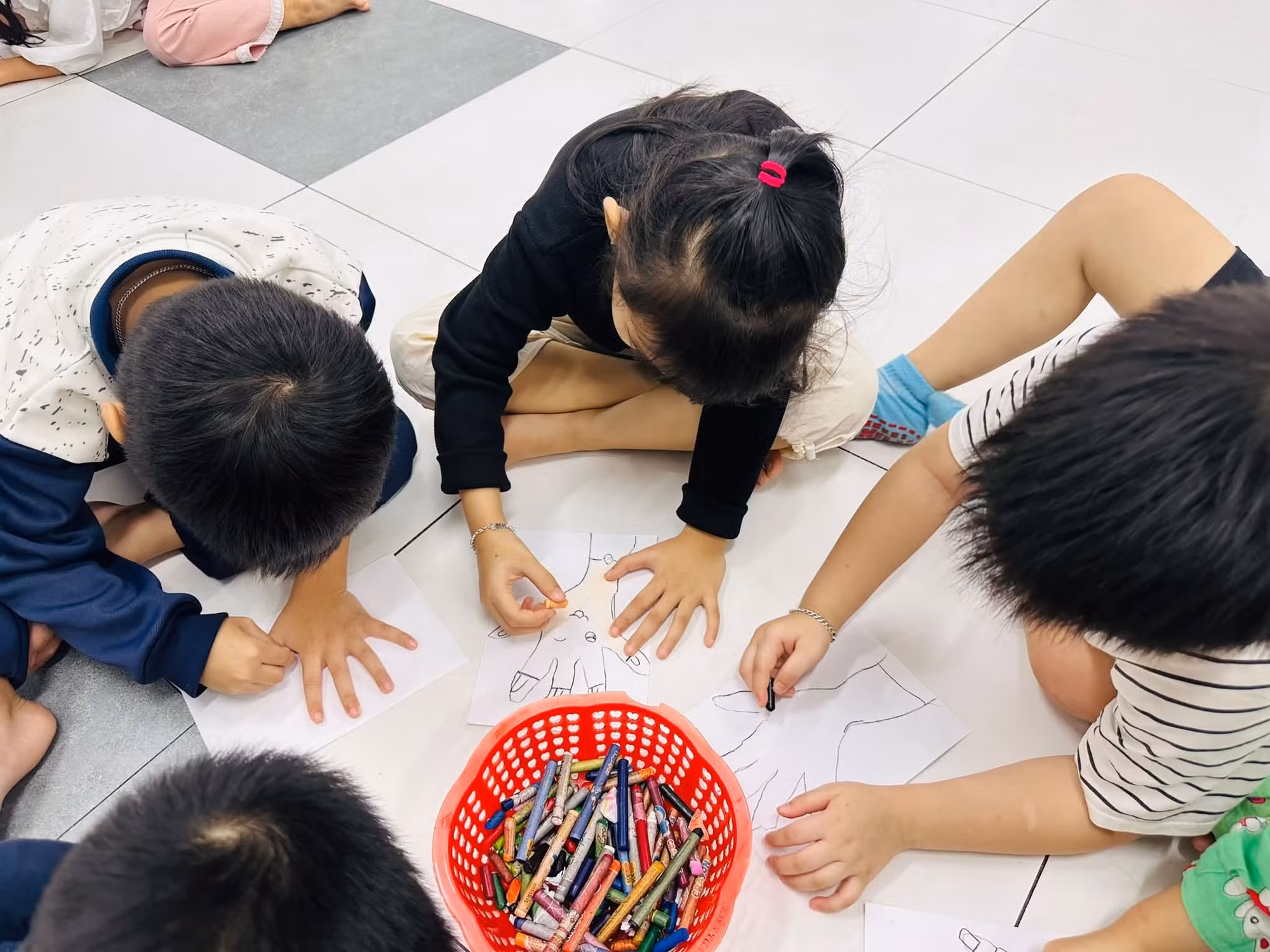 Chương trình mầm non mới: Từ học thuộc lòng sang khám phá