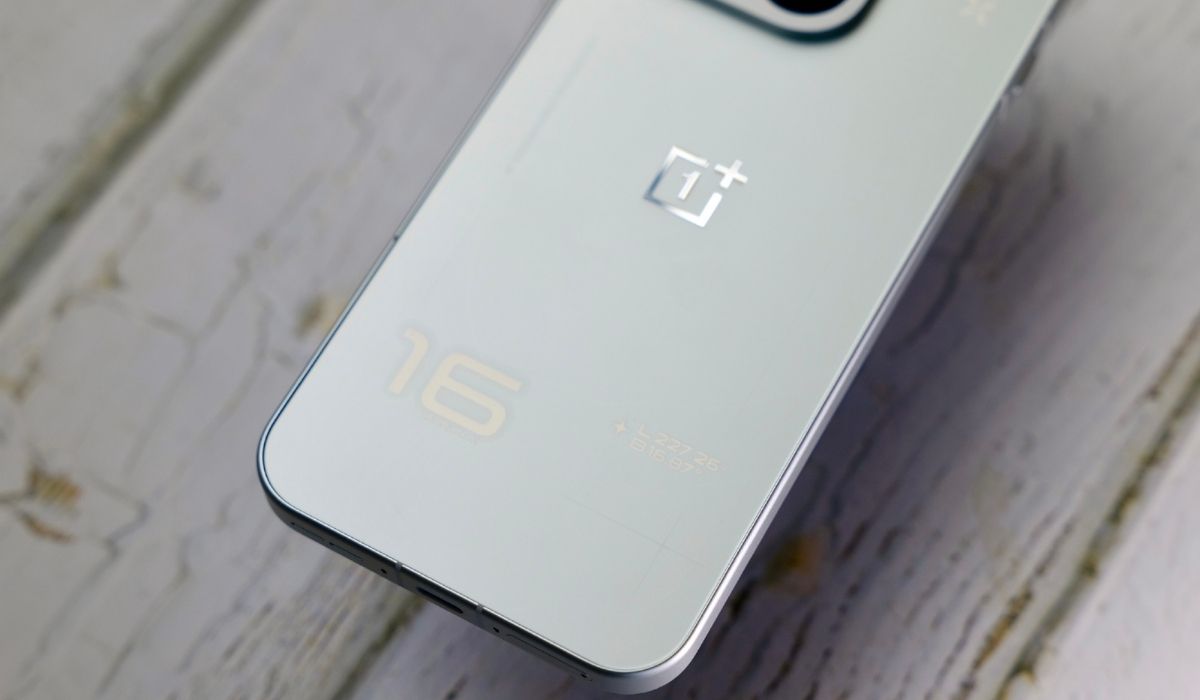 OnePlus 16 với Snapdragon 8 Elite Extreme: đáng nâng cấp hay chỉ là màn phô trương?