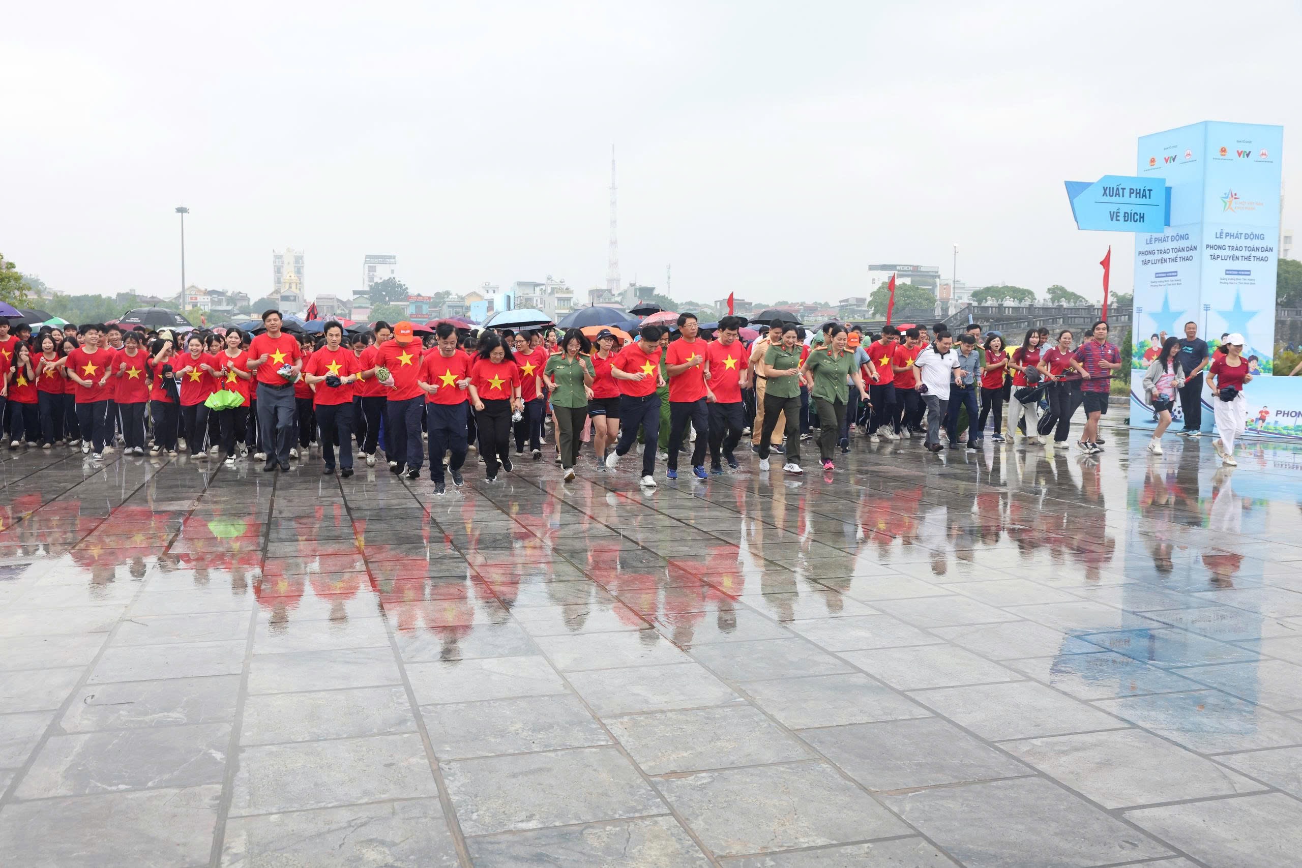 Phong trào toàn dân tập luyện: Từ quảng trường Ninh Bình đến thói quen mỗi ngày của bạn