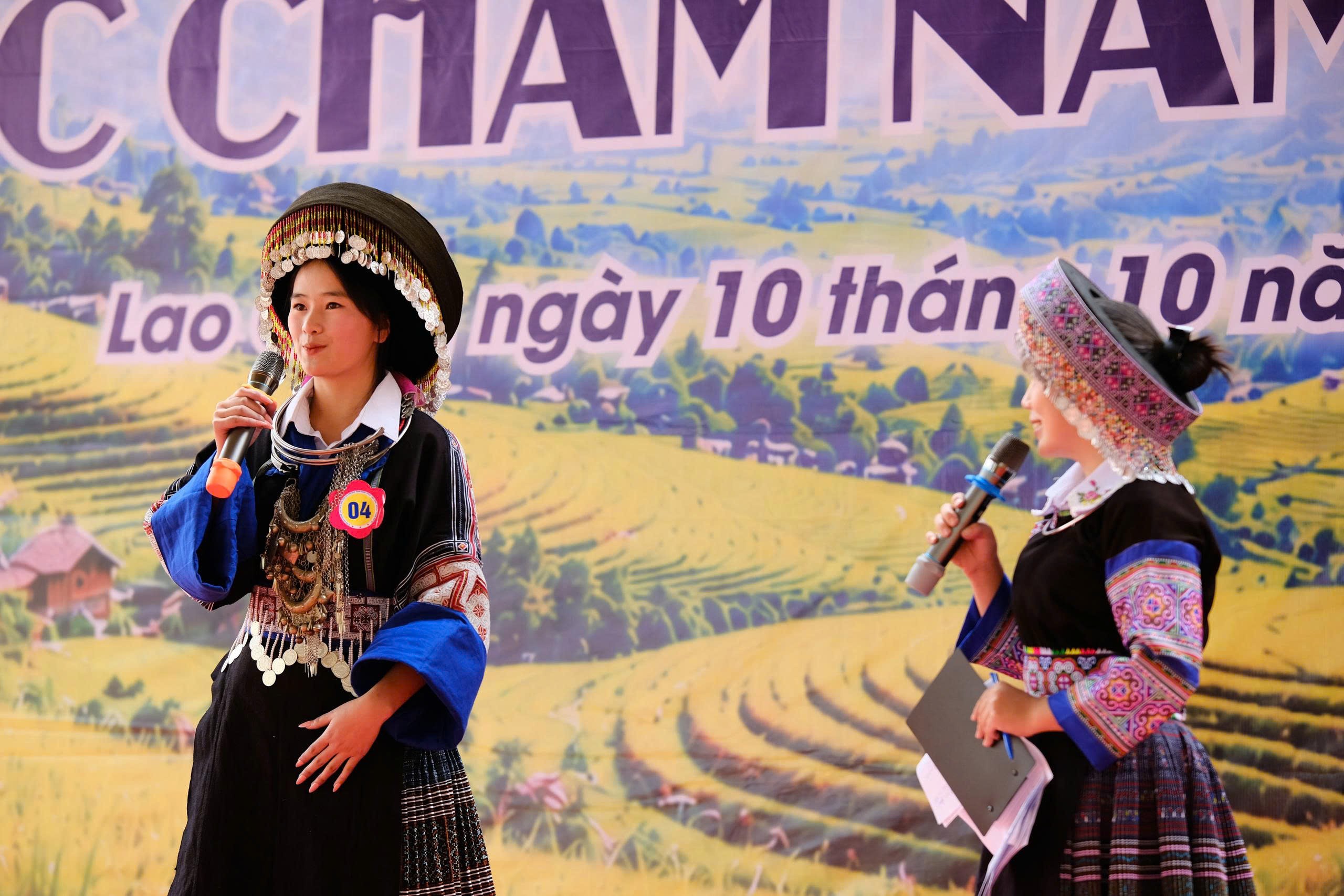 Lễ hội Sắc chàm Lao Chải: Khi thời trang truyền thống bước lên sân khấu