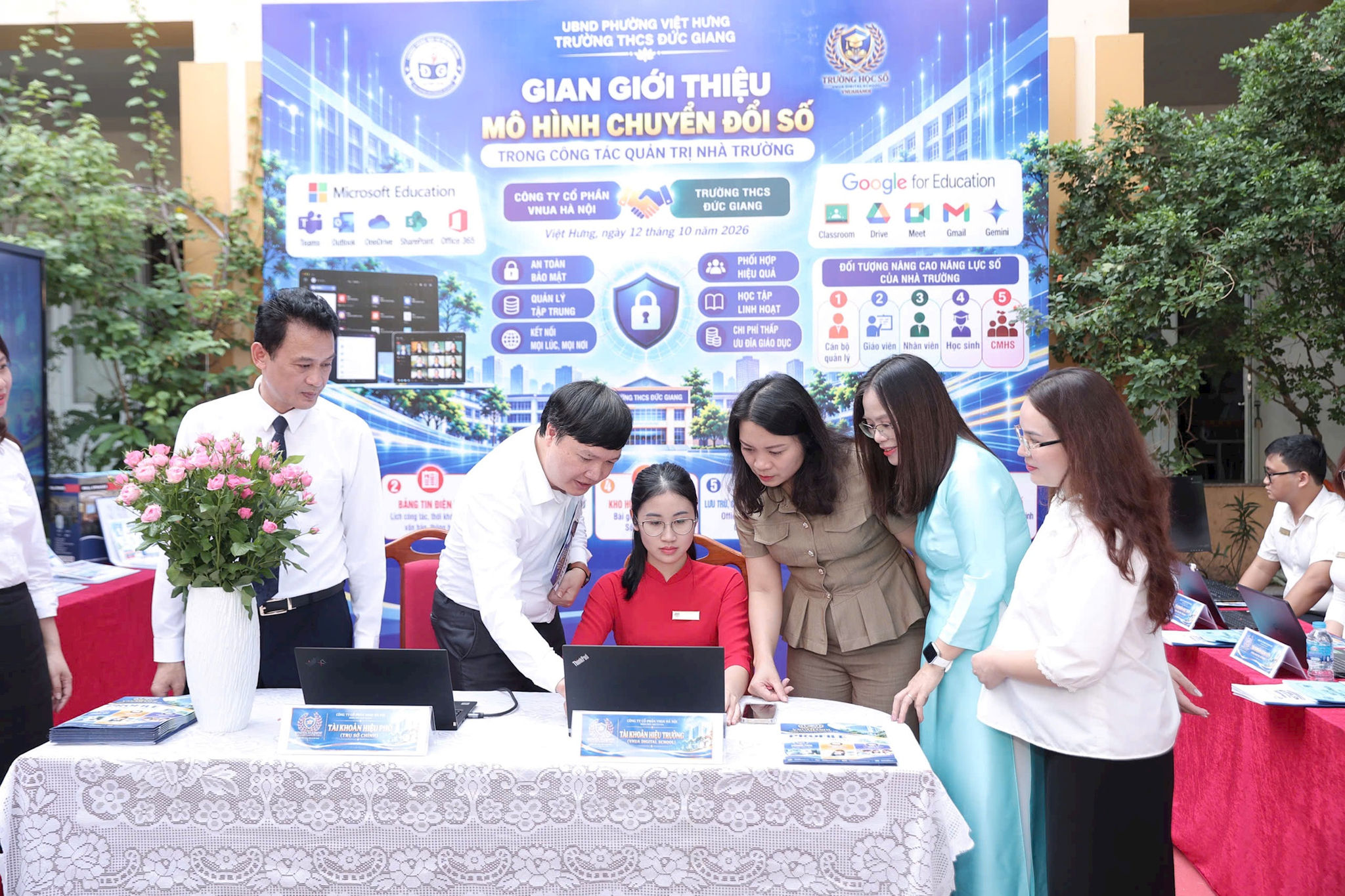Chuyển đổi số trường học: Từ quản lý sơ khai đến hệ thống thông minh