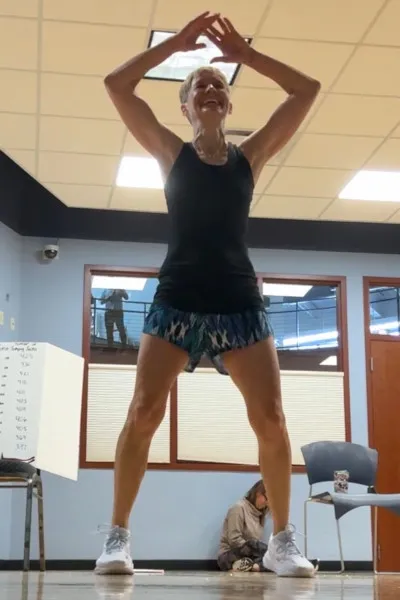 Phá kỷ lục fitness tuổi 50: Tuổi tác không còn là giới hạn