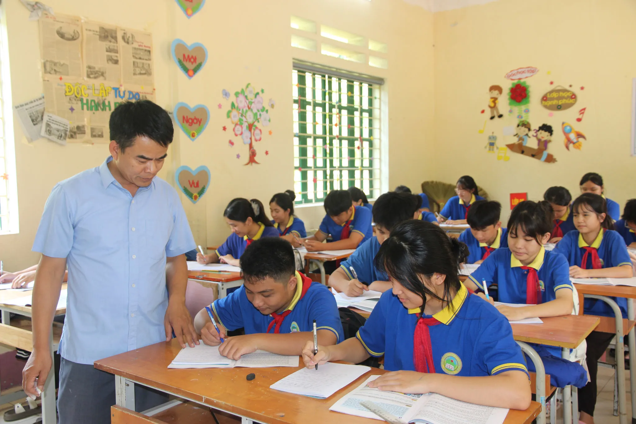 Hơn 28.000 hiệu trưởng chuyển giảng dạy: Cú xoay trục của ngành giáo dục