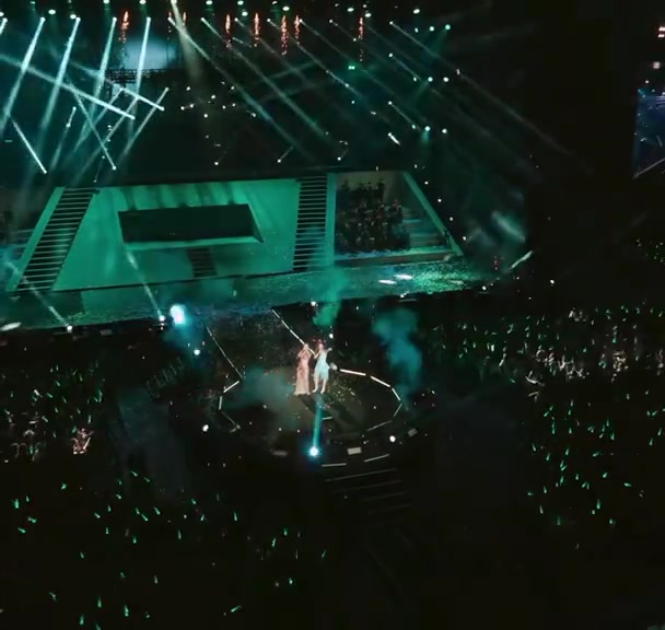 Hạt Mưa Vương Vấn Hương Tràm ft Thu Minh tại Phao Cứu Sinh Concert: vì sao phủ sóng TikTok, xem full ở đâu