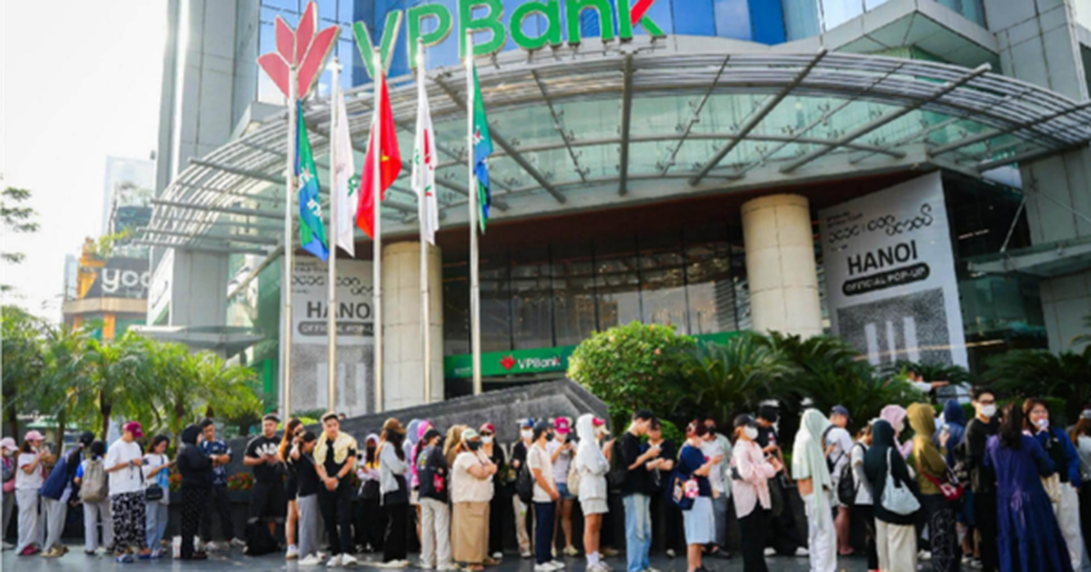 BIGBANG pop-up store tại Hà Nội: Cơn sốt merchandise và bài test cho sự kiện K-pop