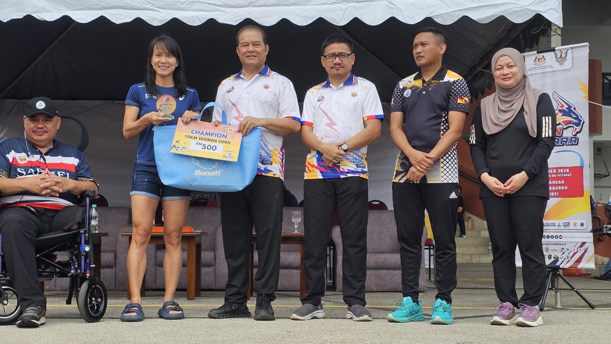 Ribuan Pelari Meriahkan Larian 10KM Sarawak Sempena Hari Sukan Negara
