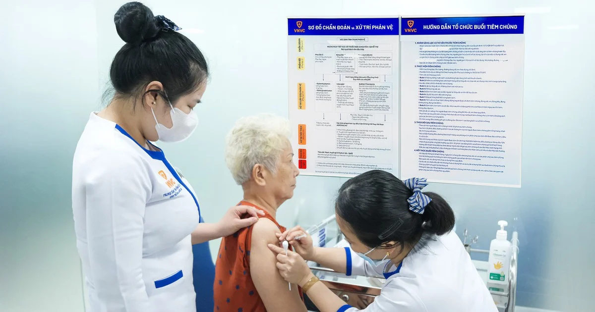 Cúm A ở người cao tuổi: Sốt nhẹ nhưng nguy cơ suy hô hấp