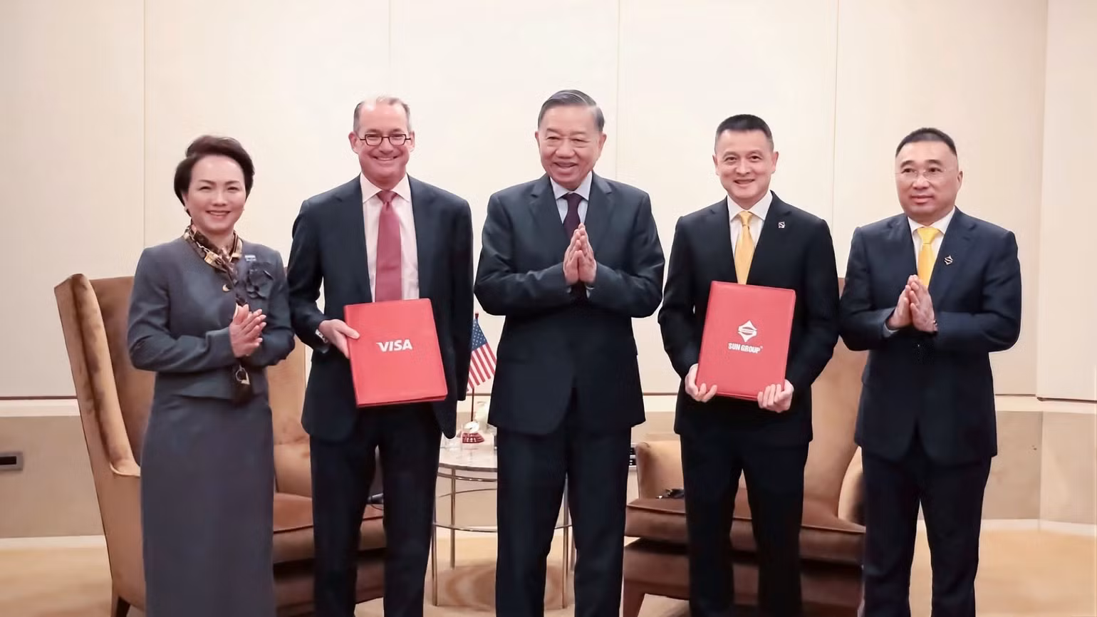 Tàu điện nhẹ Phú Quốc: phép thử APEC và bước nhảy cho hạ tầng giao thông