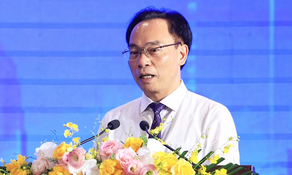 Khi học sinh hỏi AI thay vì thầy cô: Bảo vệ tư duy phản biện như thế nào?