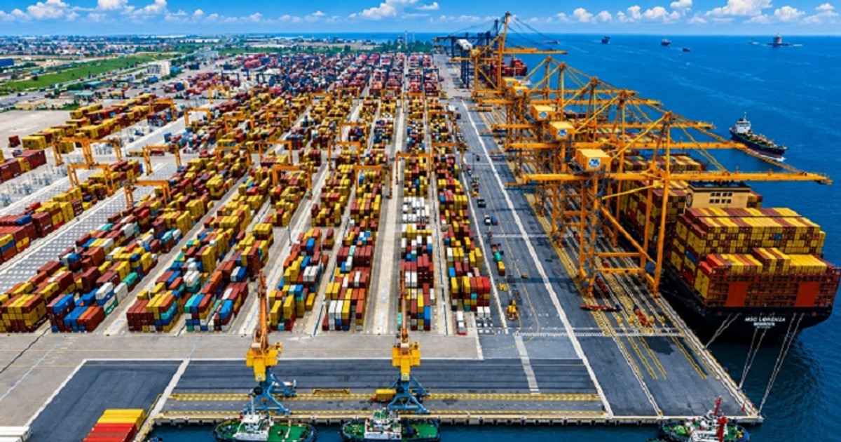 Cảng Hải Phòng vào Top 100: hạ tầng 2,4 km và cuộc chơi logistics xanh