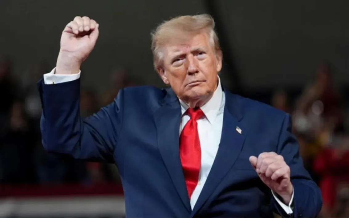 Trump xoay trục với Nga: Châu Âu lo Ukraine thành con bài mặc cả
