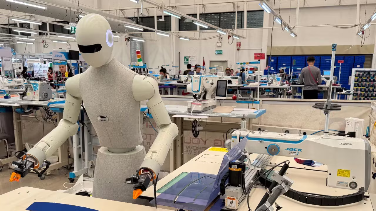 Robot hình người bước vào nhà máy: Từ thí nghiệm đến sản xuất