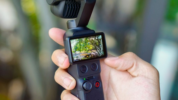 DJI Osmo Pocket 4P vs Pocket 4: nâng cấp kép có đáng cho vlogger?