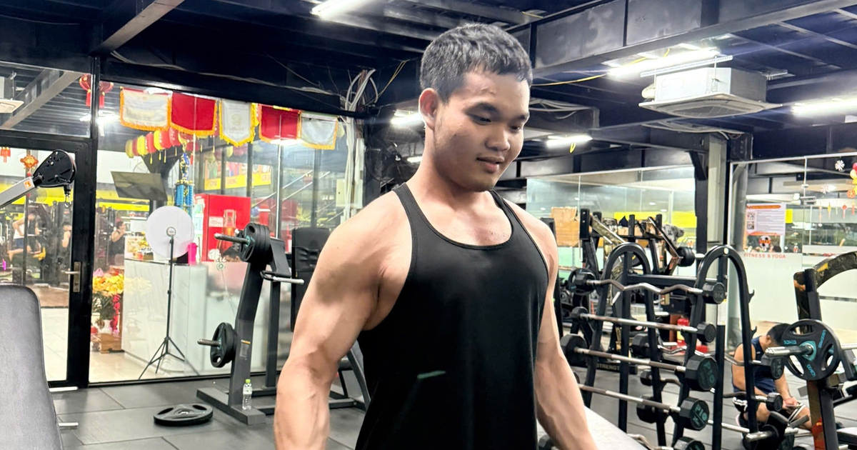 Từ 120 kg đến huy chương vàng: hai màn lột xác thể hình của thế hệ Gen Z
