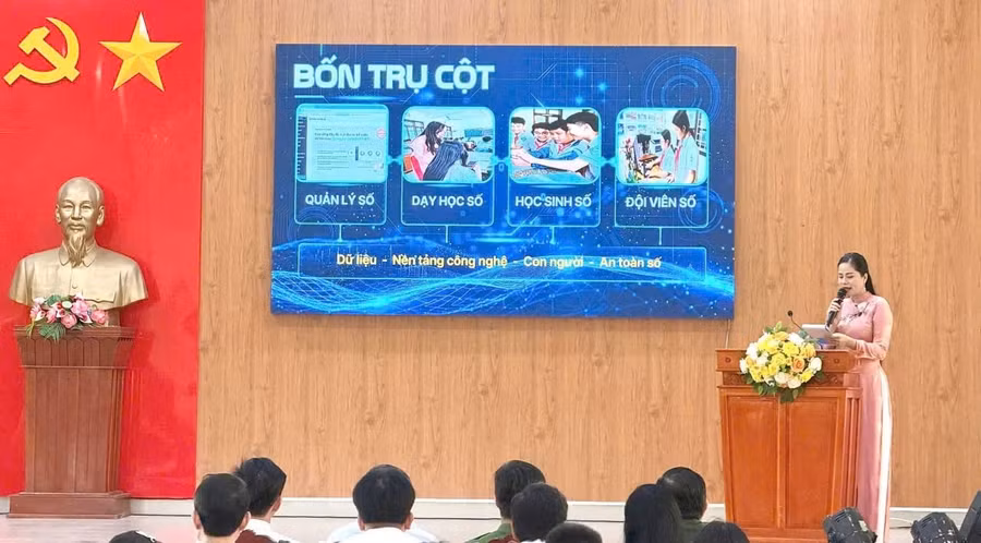 Công nghệ số ở trường học vùng quê: Bước tiến dài nhưng không dễ