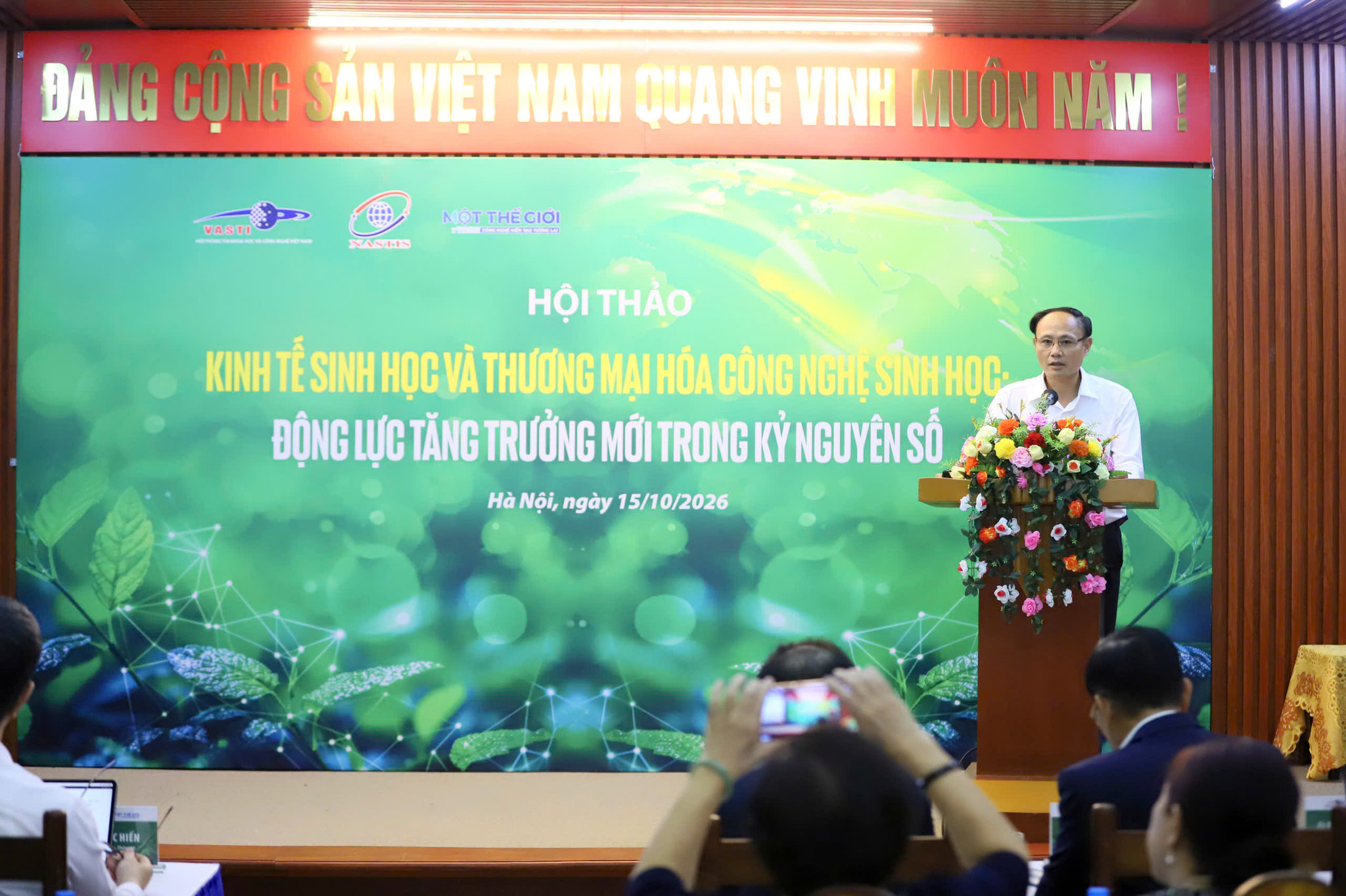 Khoảng trống chết giữa phòng thí nghiệm và thị trường biotech