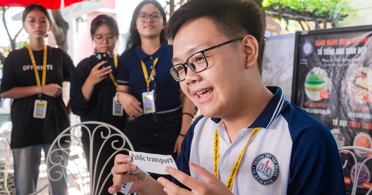 Không gian tiếng Anh: Khi sân trường thành lớp học ngôn ngữ sống