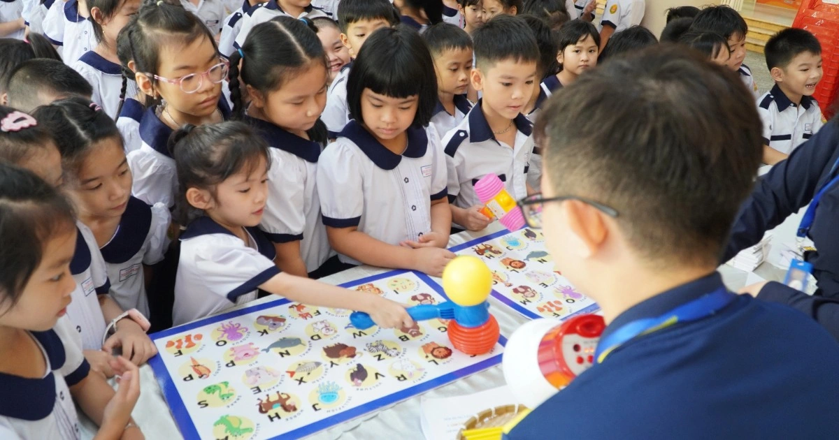 Thông tư 85, môn liên kết có thu phí và cuộc giằng co ở trường phổ thông