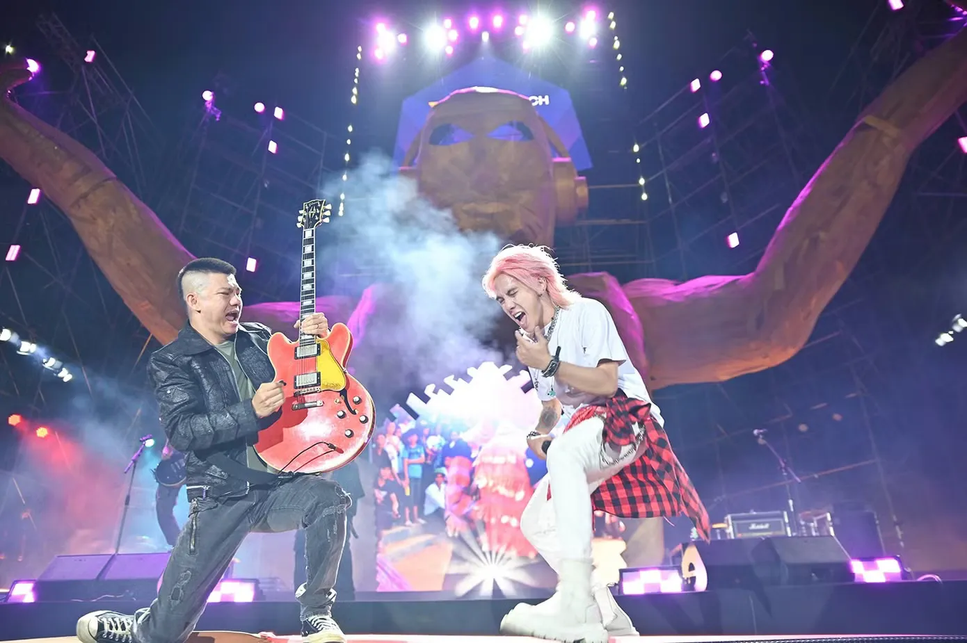 Ngũ Cung biến rock thành cầu nối văn hóa dân gian
