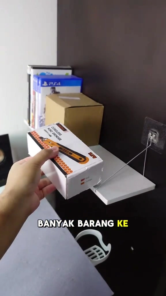 Rak Dinding Tanpa Tebuk Untuk Rumah Sewa: Pelekat, Suction, Tension Rod & Over-Door — Beban Sebenar & Harga Dari RM2.34