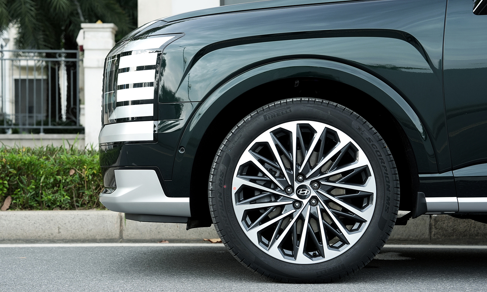 Hyundai Palisade Hybrid giá 1,5-1,7 tỷ: Định giá khôn ngoan hay mạo hiểm?