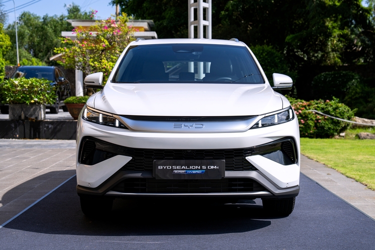 BYD Sealion 5 DM-i: Đòn tấn công giá vào phân khúc C-SUV hybrid