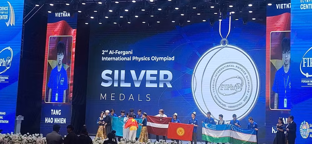 Việt Nam đứng thứ tư Olympic Vật lý Al-Fergani: phía sau 4 huy chương