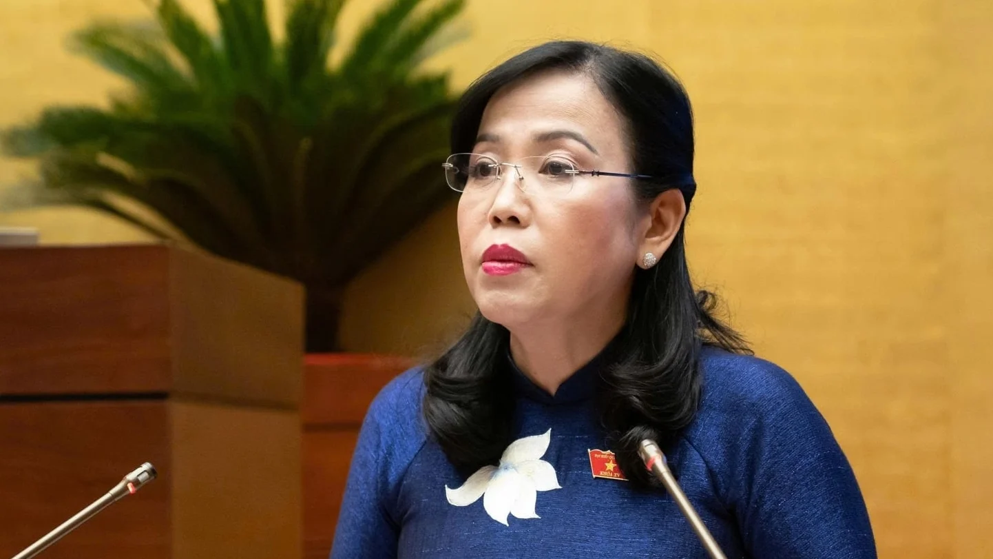Đường Hồ Chí Minh sắp hoàn thành: nên mừng nhưng không nên vội khép dự án