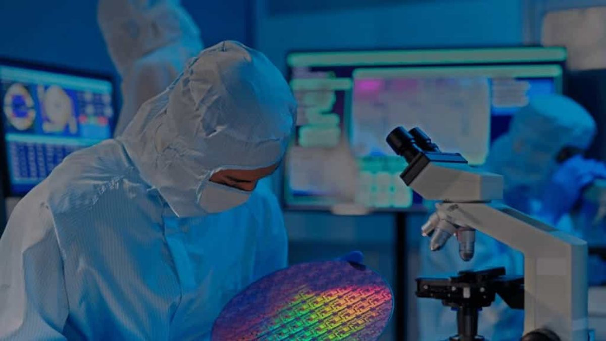 SSD 256TB nhỏ gọn của Samsung: mảnh ghép còn thiếu cho hạ tầng AI hiệu năng cao