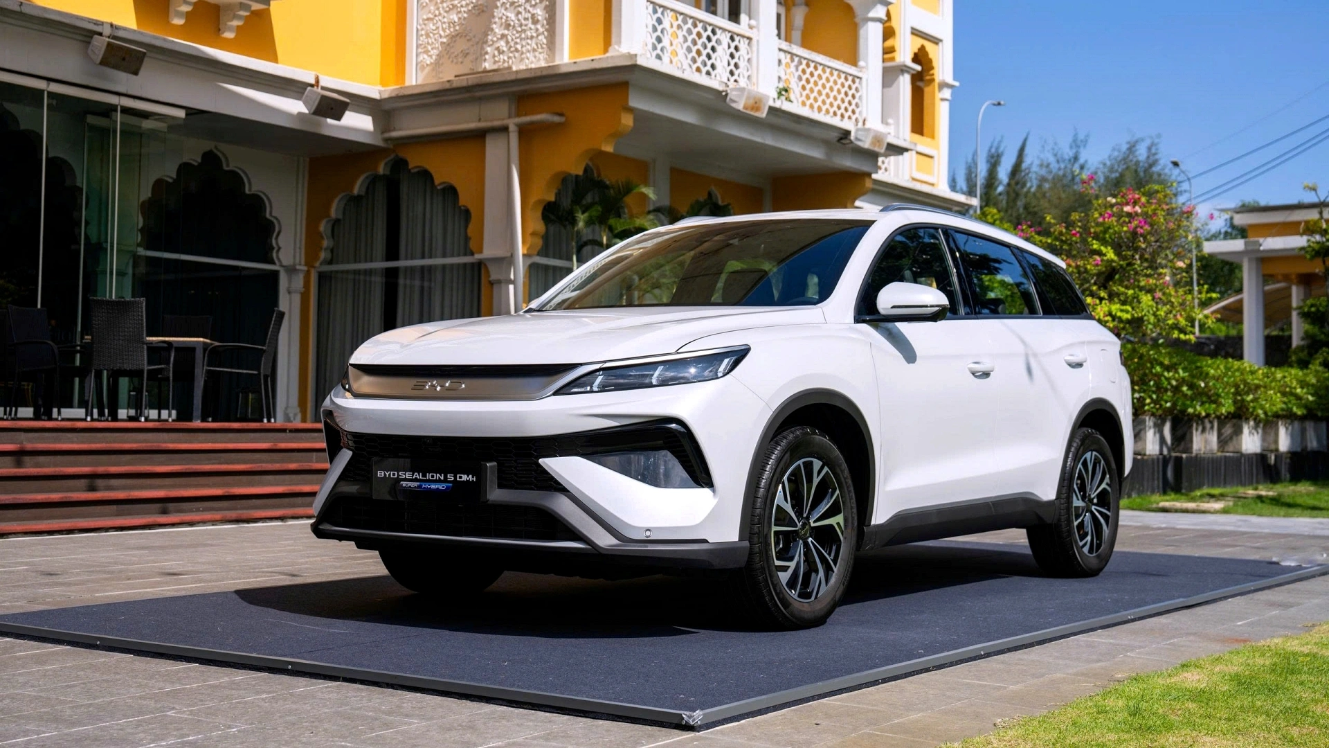 BYD Sealion 5 DM-i: Đòn tấn công giá vào phân khúc C-SUV hybrid