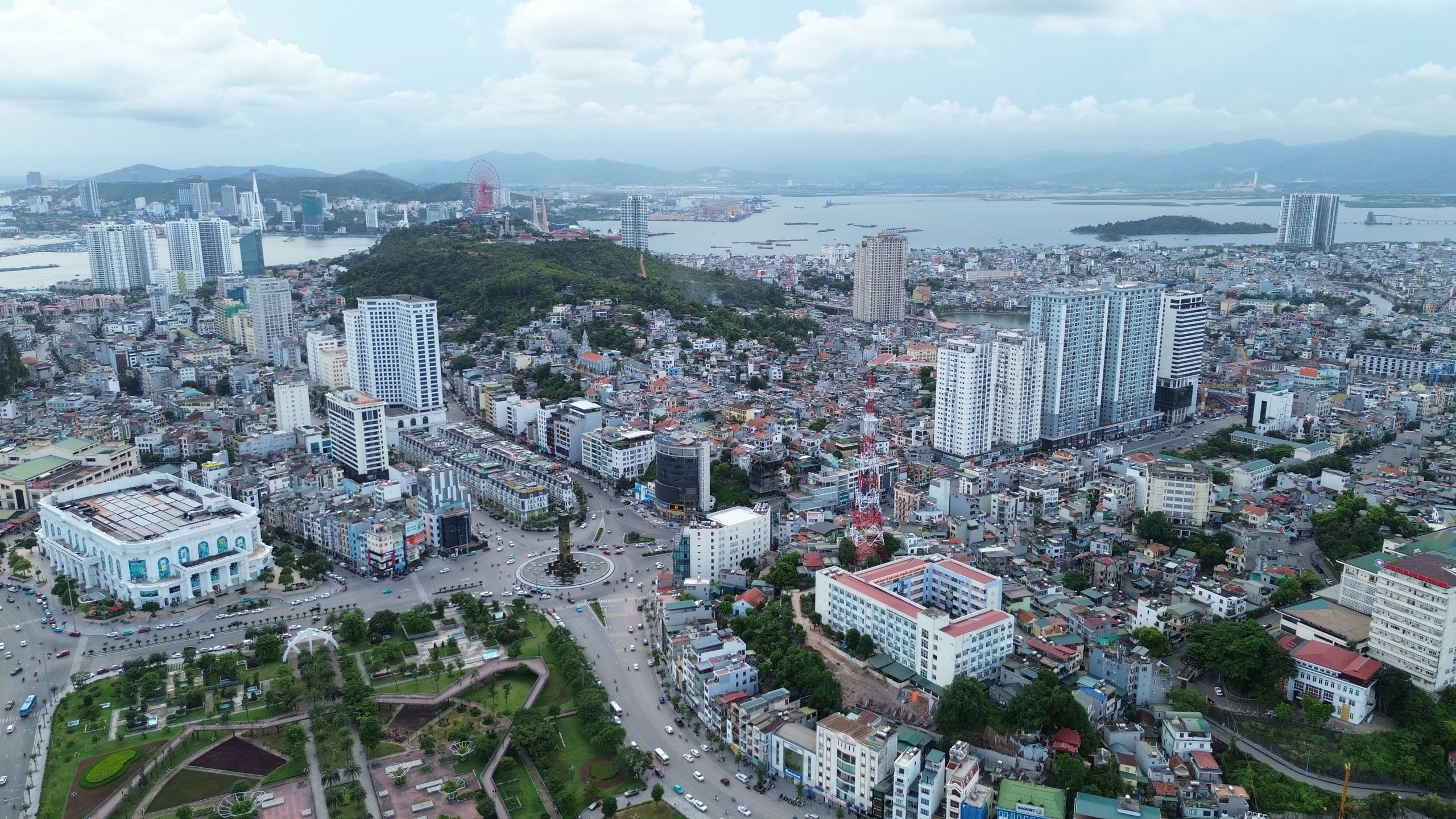 Quảng Ninh dẫn đầu tăng trưởng GRDP: động lực nào phía sau?